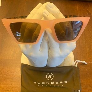 Blenders style - Empire Color - Sundance tawny